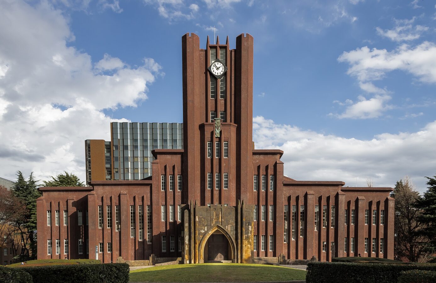 東京大学